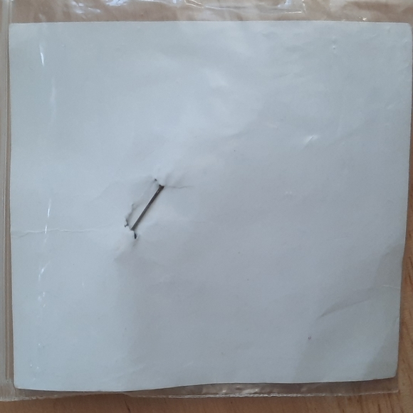 Crystalline Glazed Porcelain Heart Pin - Picture 2 of 3